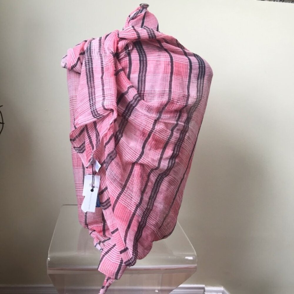 Treasure & Bond NEW Pink Plaid Scarf Shawl Wrap Large Lightweight All Season Tag